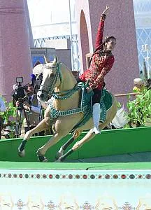 Art of Akhal-Teke horse breeding and traditions of horses' decoration