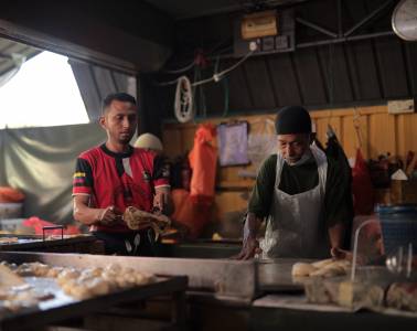 Breakfast culture in Malaysia: dining experience in a multi-ethnic society