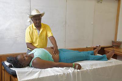 Midwifery: knowledge, skills and practices