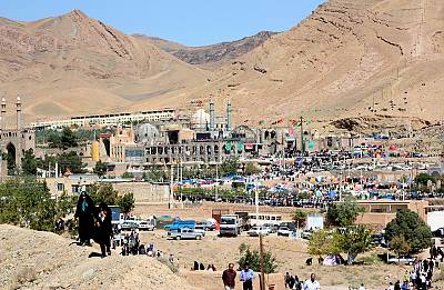 Qālišuyān rituals of Mašhad-e Ardehāl in Kāšān