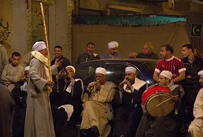 Tahteeb, stick game